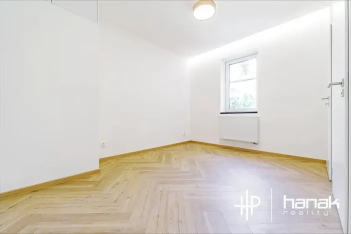 Pronájem bytu 2+kk, Olomouc, Tolstého, 51 m2