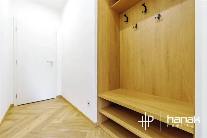 Pronájem bytu 2+kk, Olomouc, Tolstého, 51 m2