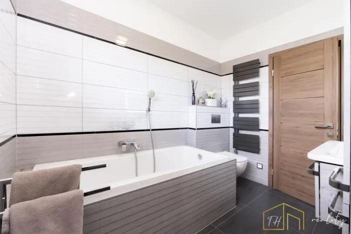 Prodej rodinného domu, Dubí - Mstišov, Mstišovská, 154 m2