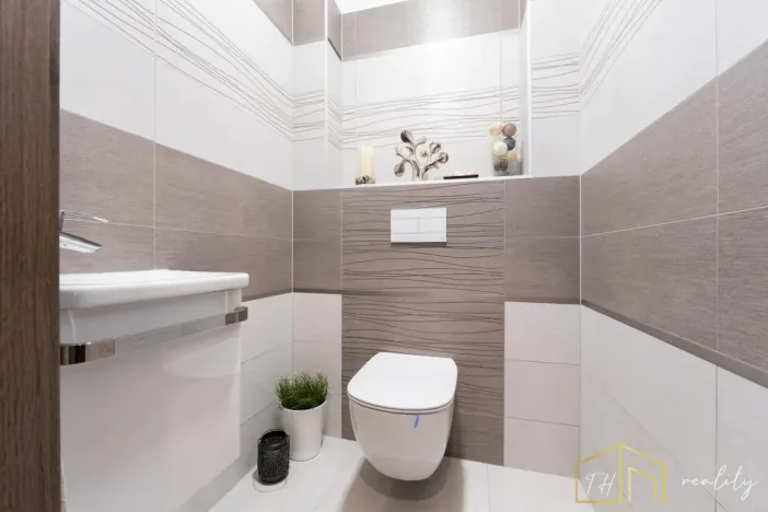 Prodej rodinného domu, Dubí - Mstišov, Mstišovská, 154 m2
