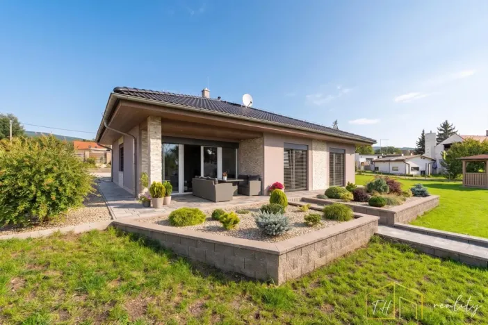 Prodej rodinného domu, Dubí - Mstišov, Mstišovská, 154 m2