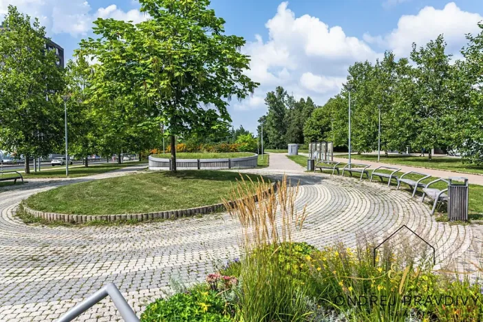 Prodej bytu 2+kk, Praha - Prosek, Mimoňská, 60 m2