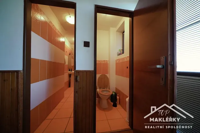 Prodej rodinného domu, Bělušice, 200 m2