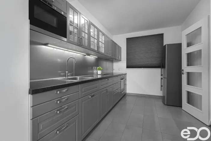 Pronájem bytu 1+kk, Praha, Petržílkova, 42 m2