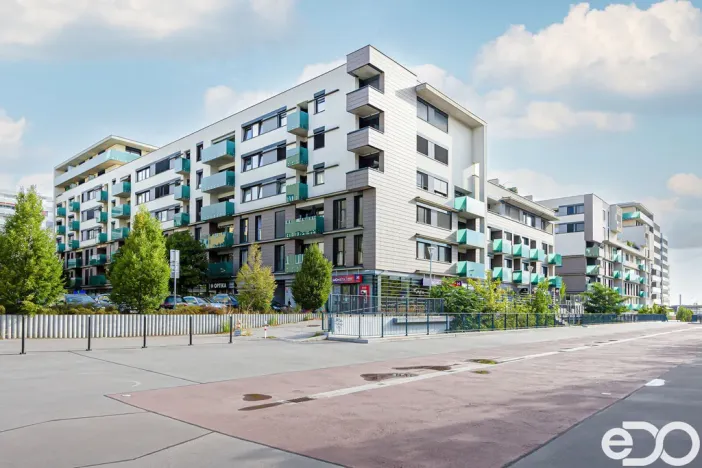 Pronájem bytu 1+kk, Praha, Petržílkova, 42 m2
