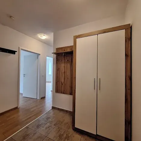 Pronájem bytu 2+1, Praha - Smíchov, Podbělohorská, 42 m2
