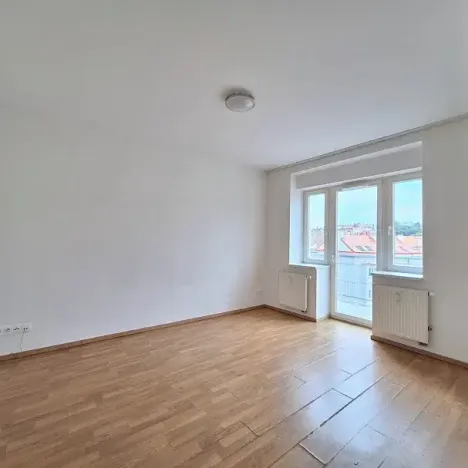 Pronájem bytu 2+1, Praha - Smíchov, Podbělohorská, 42 m2