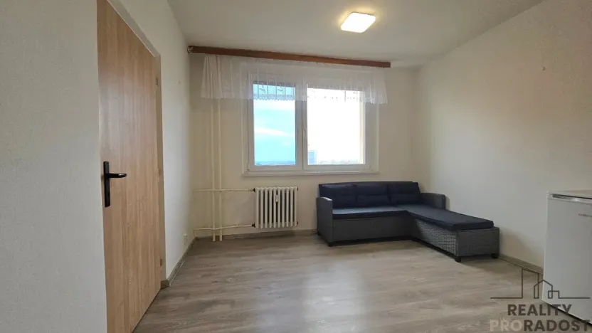 Pronájem bytu 1+1, Hodonín, Sv. Čecha, 34 m2