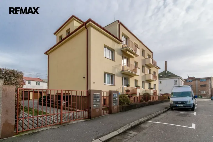 Pronájem bytu 2+1, Hradec Králové - Pražské Předměstí, Šmilovského, 67 m2