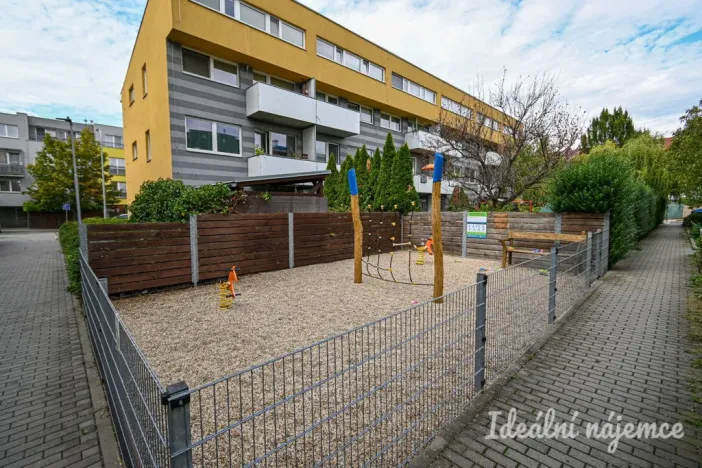 Pronájem bytu 3+kk, Brno - Slatina, Blažovická, 87 m2