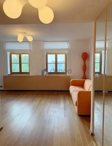 Pronájem bytu 3+kk, Praha, Korunní, 157 m2