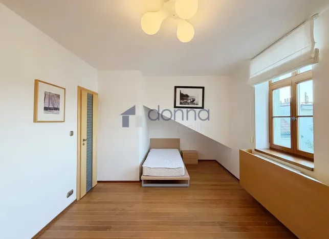 Pronájem bytu 3+kk, Praha, Korunní, 157 m2