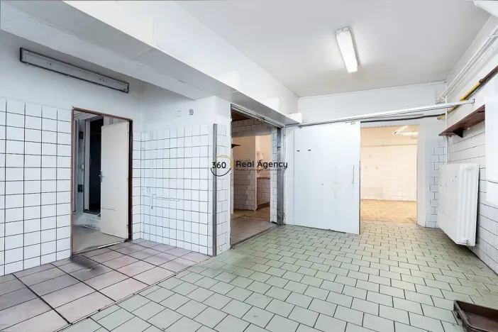 Prodej obchodního prostoru, Kamenice nad Lipou, Masarykova, 390 m2
