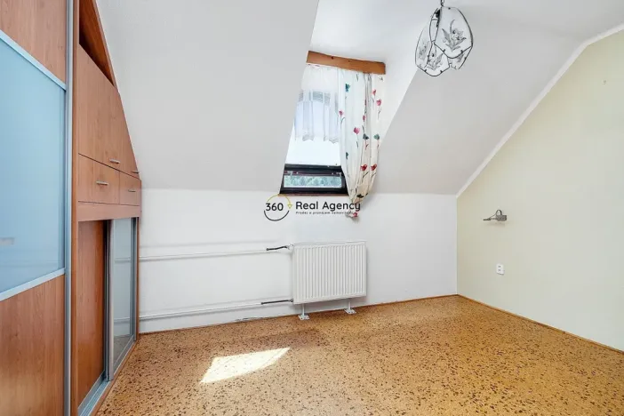 Prodej obchodního prostoru, Kamenice nad Lipou, Masarykova, 390 m2