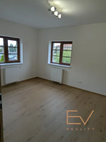 Pronájem bytu 3+kk, Praha - Žižkov, Jeseniova, 110 m2