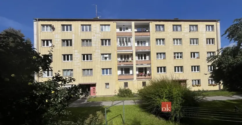 Pronájem bytu 1+1, Karlovy Vary, Sládkova, 35 m2