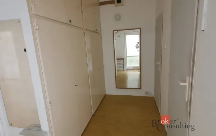 Pronájem bytu 1+1, Karlovy Vary, Sládkova, 35 m2