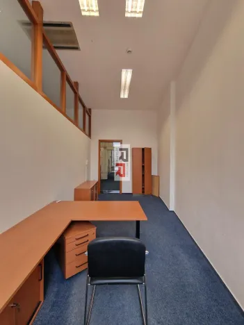 Pronájem kanceláře, Olomouc, Dolní náměstí, 17 m2