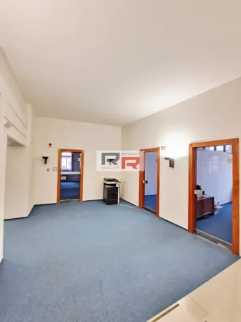 Pronájem kanceláře, Olomouc, Dolní náměstí, 17 m2