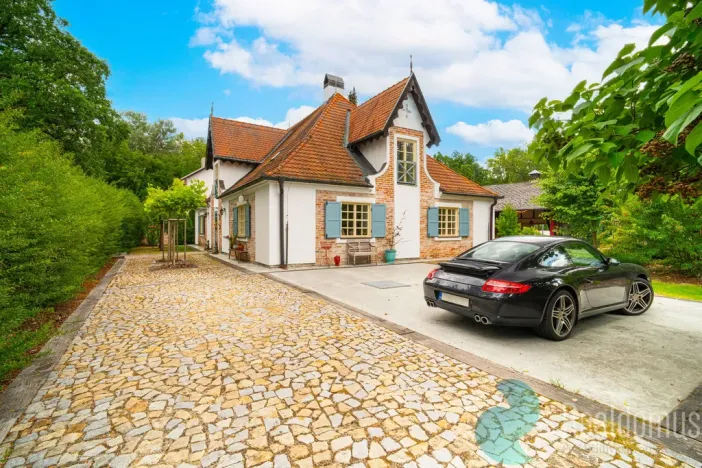 Prodej rodinného domu, Hluboká nad Vltavou, Ve Školkách, 360 m2