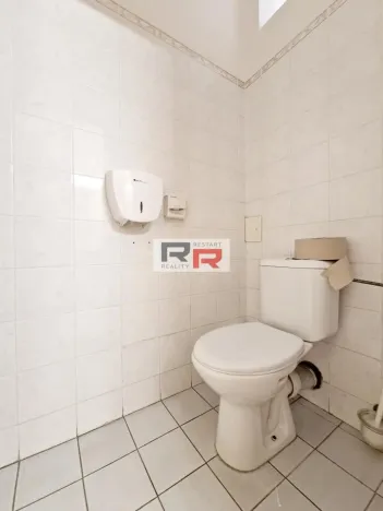 Pronájem kanceláře, Olomouc, Dolní náměstí, 16 m2