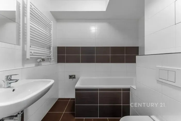 Prodej bytu 1+kk, Praha - Háje, Jurkovičova, 35 m2