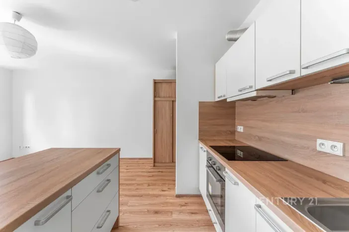 Prodej bytu 1+kk, Praha - Háje, Loosova, 34 m2