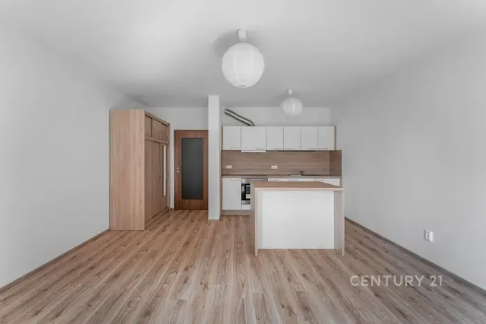 Prodej bytu 1+kk, Praha - Háje, Loosova, 34 m2
