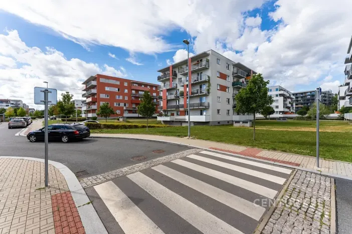 Prodej bytu 1+kk, Praha - Háje, Loosova, 34 m2