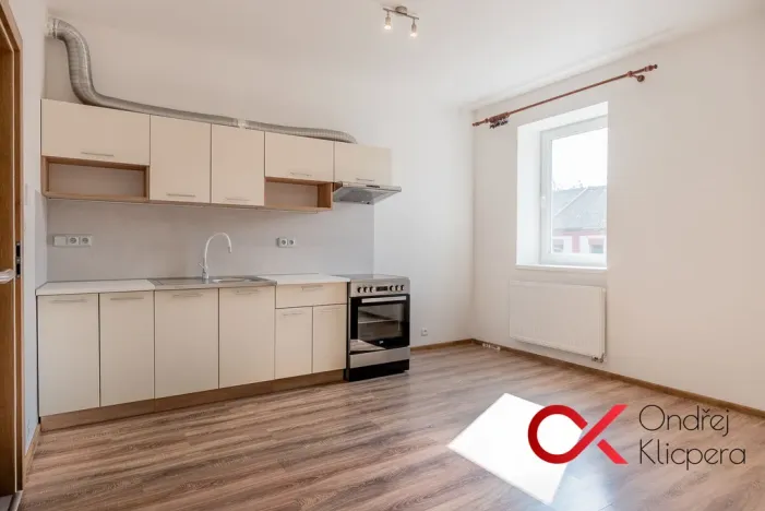 Pronájem bytu 2+kk, Milovice, Kaštanová, 44 m2