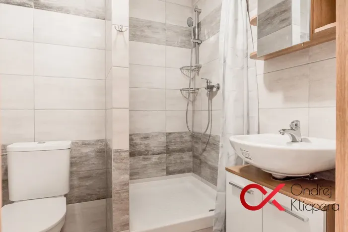 Pronájem bytu 2+kk, Milovice, Kaštanová, 44 m2