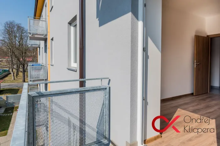 Pronájem bytu 2+kk, Milovice, Kaštanová, 44 m2