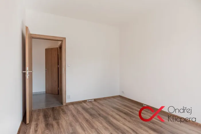 Pronájem bytu 2+kk, Milovice, Kaštanová, 44 m2