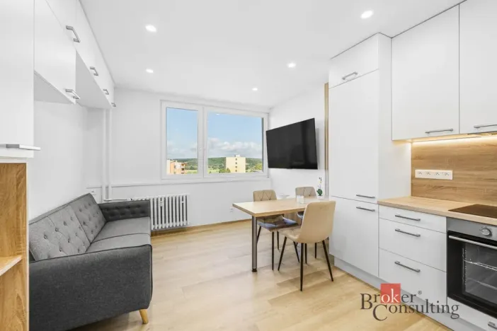 Prodej bytu 3+kk, Plzeň - Skvrňany, Lábkova, 52 m2