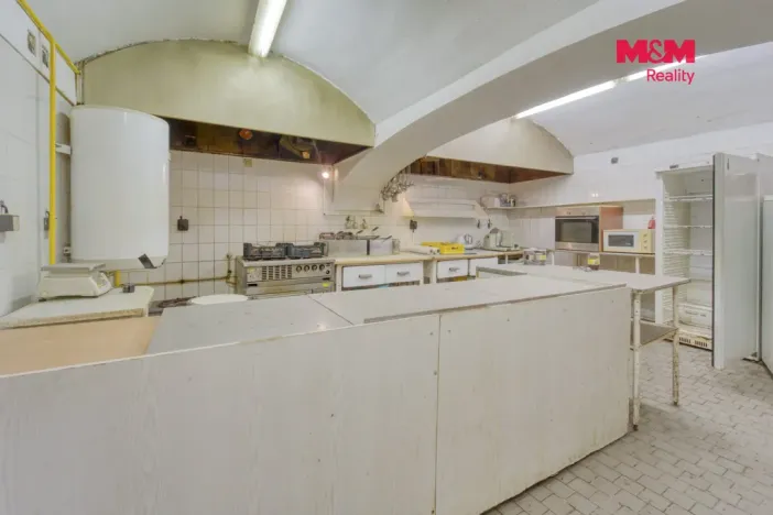 Pronájem restaurace, Plzeň - Východní Předměstí, Sladkovského, 170 m2