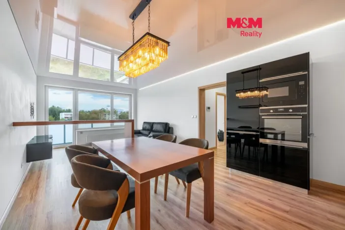 Prodej bytu 2+kk, Karlovy Vary - Rybáře, Sedlecká, 68 m2