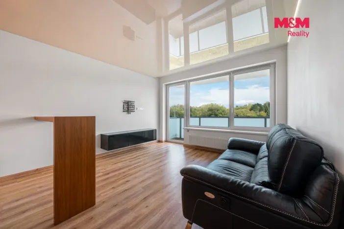 Prodej bytu 2+kk, Karlovy Vary - Rybáře, Sedlecká, 68 m2