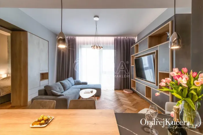 Prodej bytu 1+kk, Praha - Nové Město, Dlážděná, 61 m2