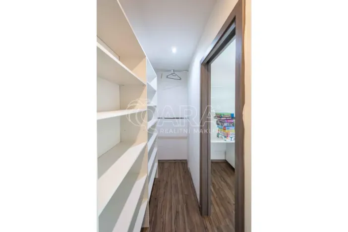 Pronájem bytu 3+1, Chlumín, 71 m2