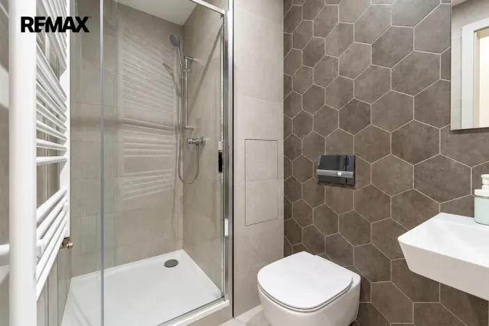 Pronájem bytu 1+kk, Praha - Libeň, Ocelářská, 45 m2