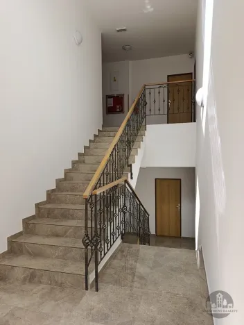 Pronájem bytu 1+kk, Praha - Smíchov, Plzeňská, 24 m2