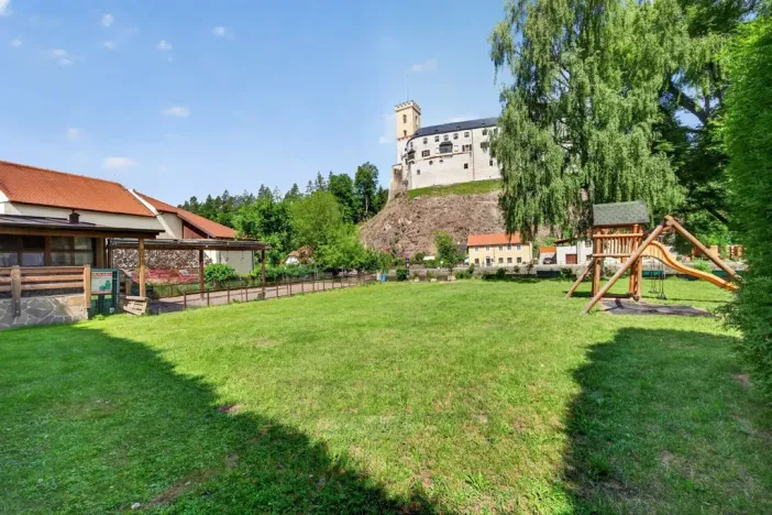 Prodej ubytování, Rožmberk nad Vltavou, 1750 m2