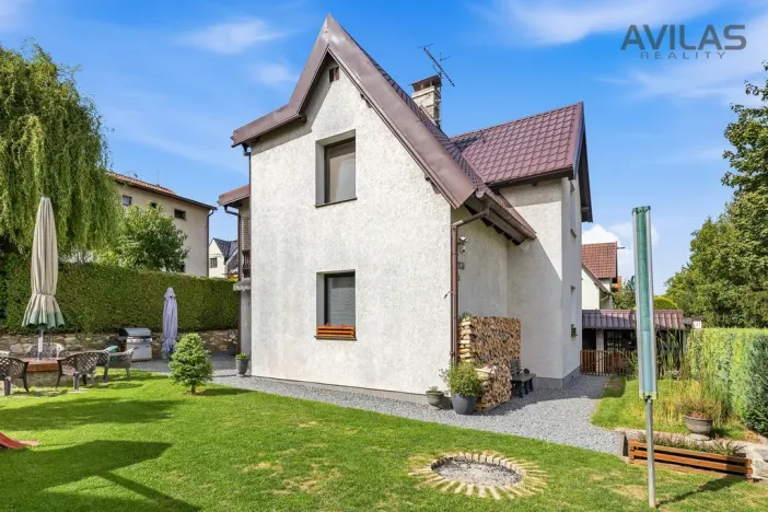 Prodej komerční nemovitosti, Říčany, Kozinova, 300 m2