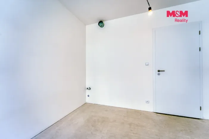 Prodej bytu 1+kk, Praha - Prosek, Čakovická, 27 m2