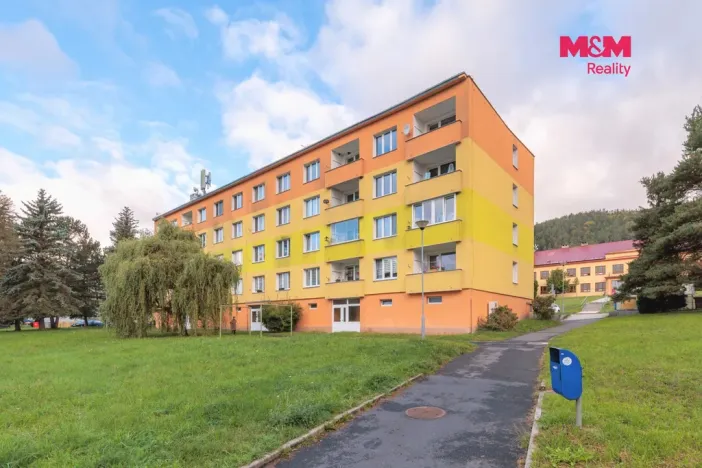 Prodej bytu 2+1, Hroznětín, Sídliště, 55 m2