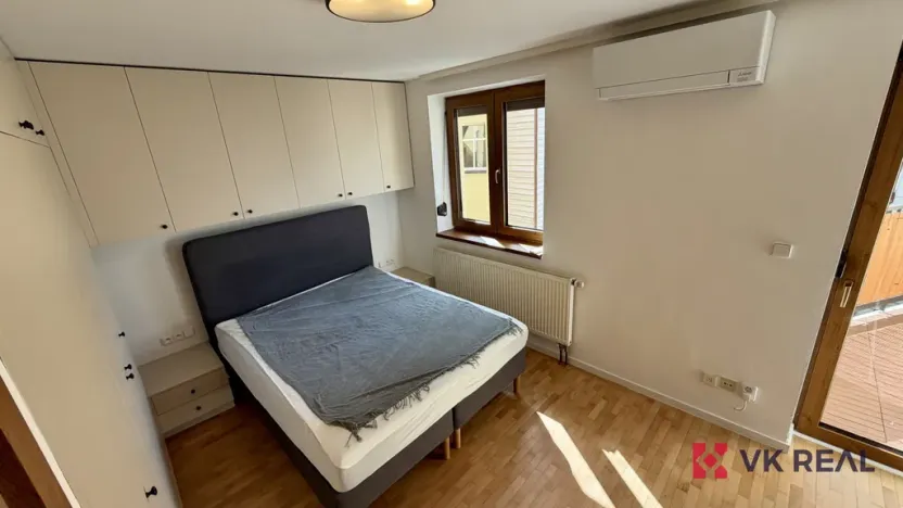 Pronájem bytu 2+kk, Praha - Žižkov, Jičínská, 61 m2