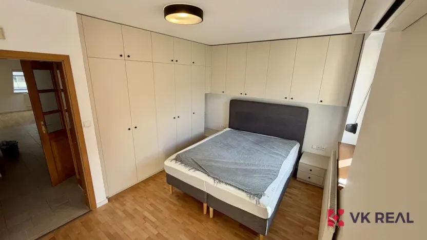 Pronájem bytu 2+kk, Praha - Žižkov, Jičínská, 61 m2