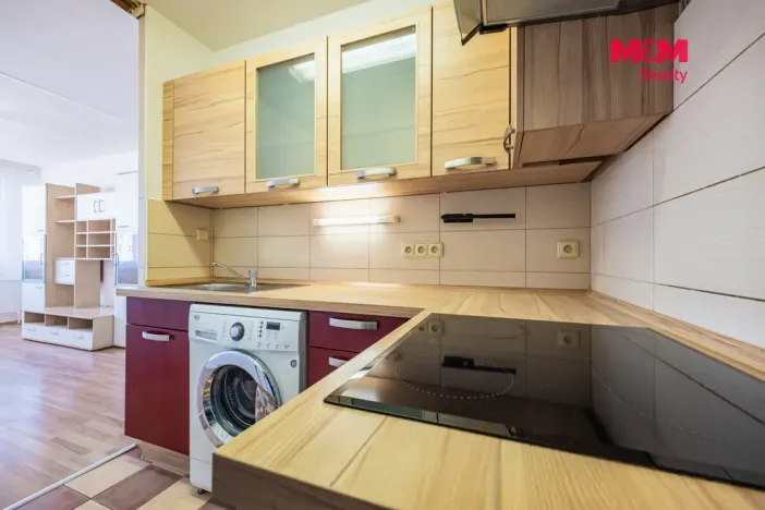 Prodej bytu 2+kk, Praha - Stodůlky, Bronzová, 43 m2