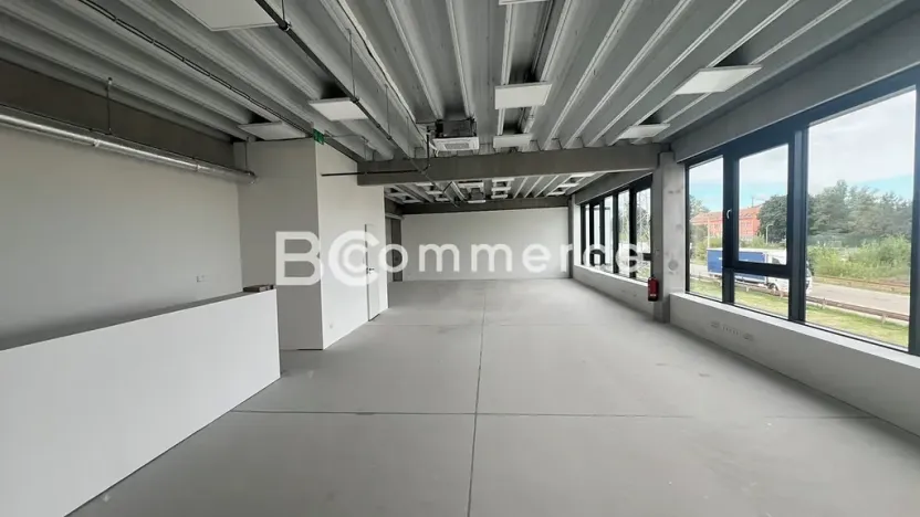 Pronájem skladu, Brno, 235 m2