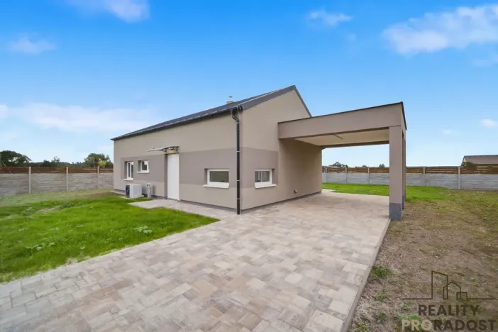 Prodej rodinného domu, Kladruby nad Labem - Bílé Vchynice, 123 m2